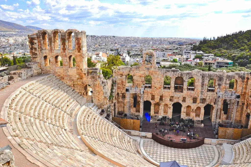 Si estás por viajar a Grecia, probablemente te preguntes qué ver en Atenas. 