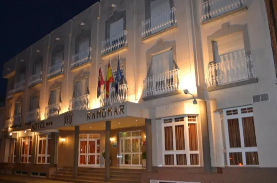🍷Escapada enológica en Tomelloso en el Hotel Ramomar 3★🍇