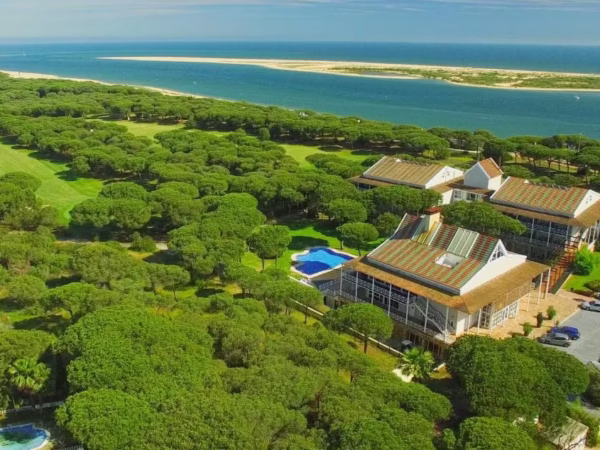 🌊Escapada romántica frente al mar en El Rompido en el Hotel Nuevo Portil Golf 4★🏖️