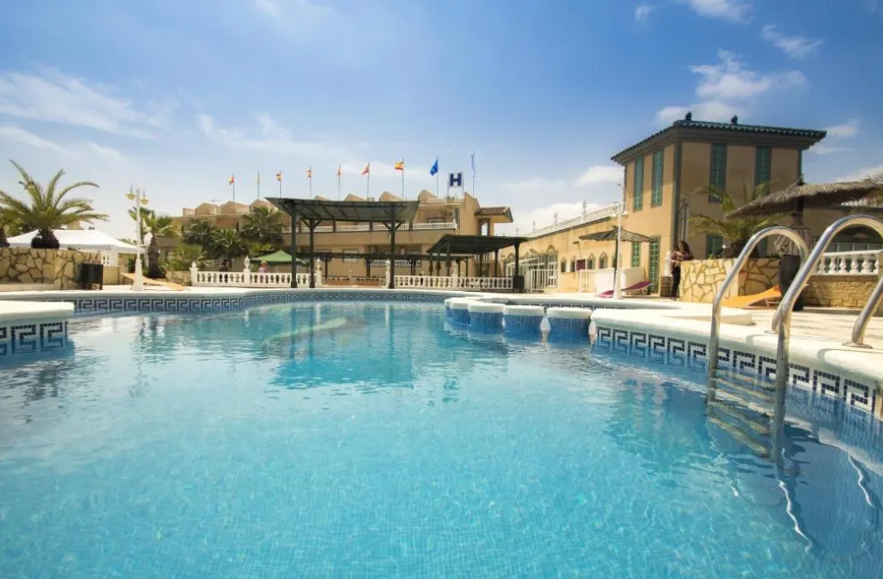 🌴Escapada de relax en la Costa Blanca en el Hotel Costa Blanca Rojales🏖️