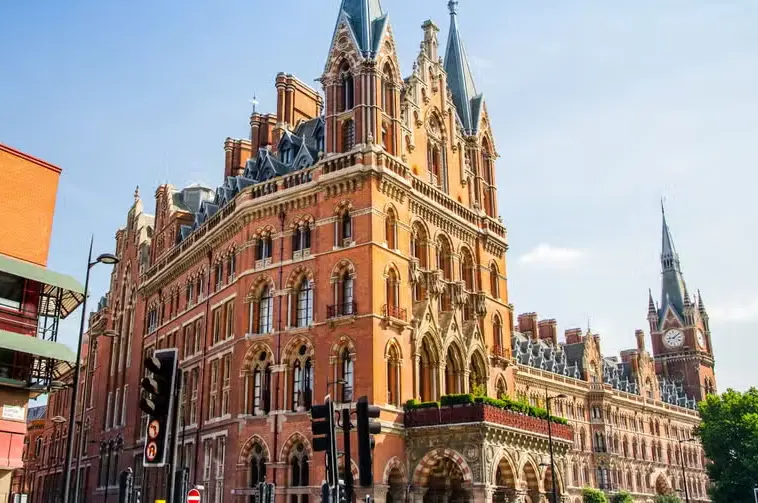 Escapada a Londres en Point A Hotel London - Canary Wharf