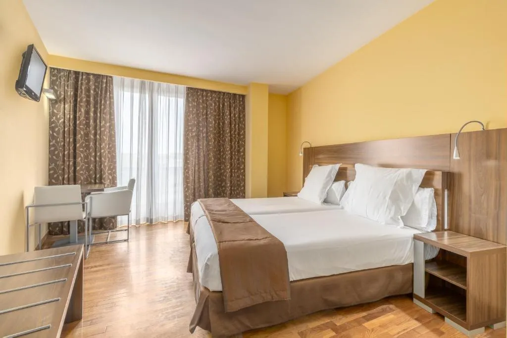 Escapada a Ciudad Real en el Exe Doña Carlota 4 estrellas con parking gratuito